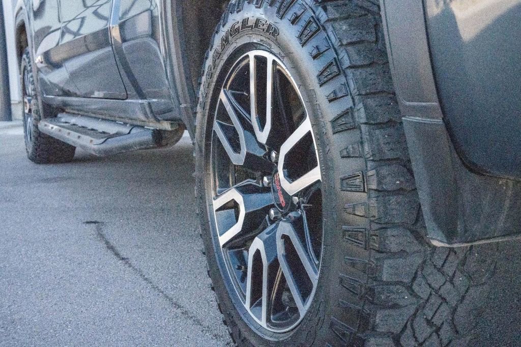 Used 2020 GMC Sierra 1500 AT4 w/ AT4 Premium Package image 8