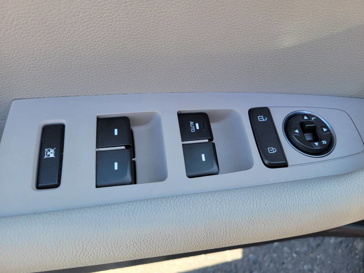 Used 2017 Hyundai Sonata SE image 12