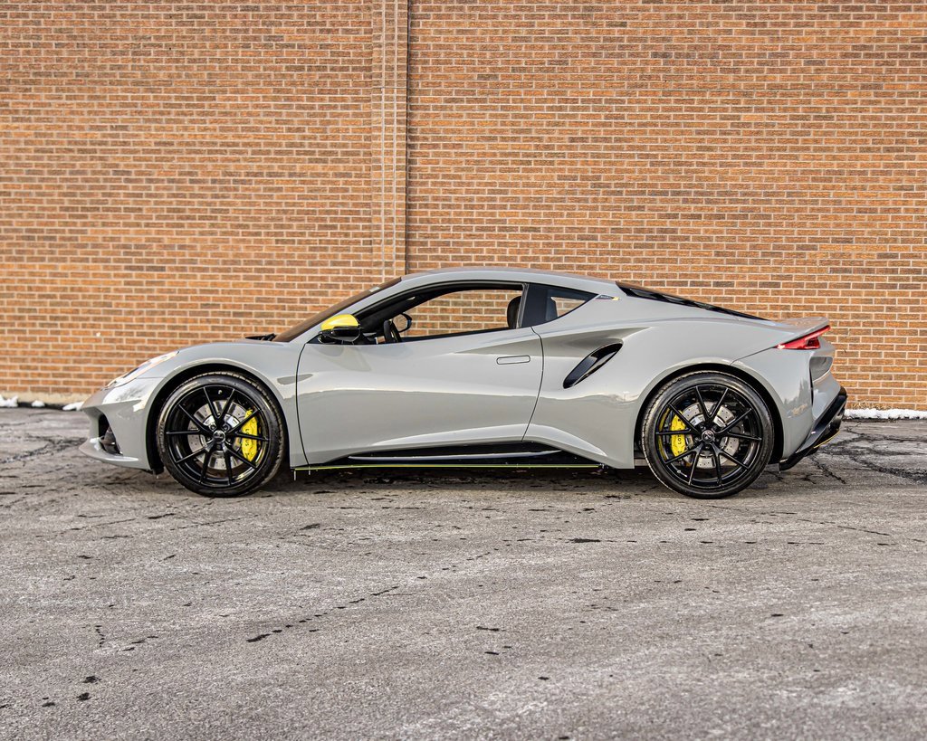 New 2026 Lotus Emira V6 SE Racing Line image 6