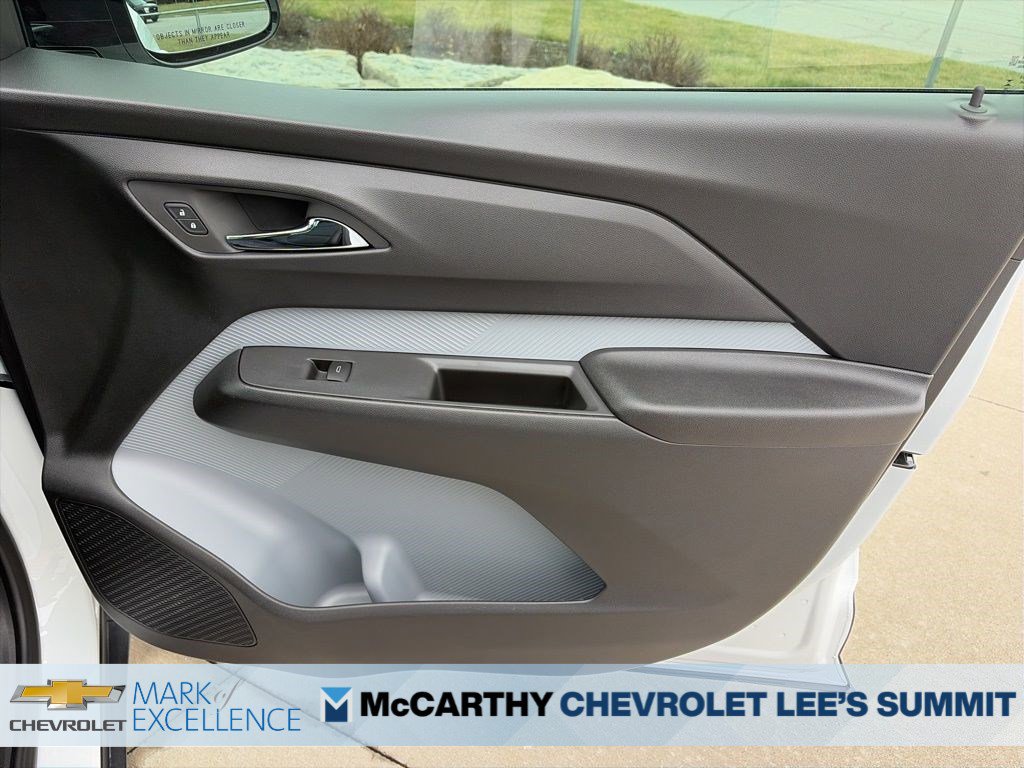 New 2027 Chevrolet Bolt RS FWD image 29