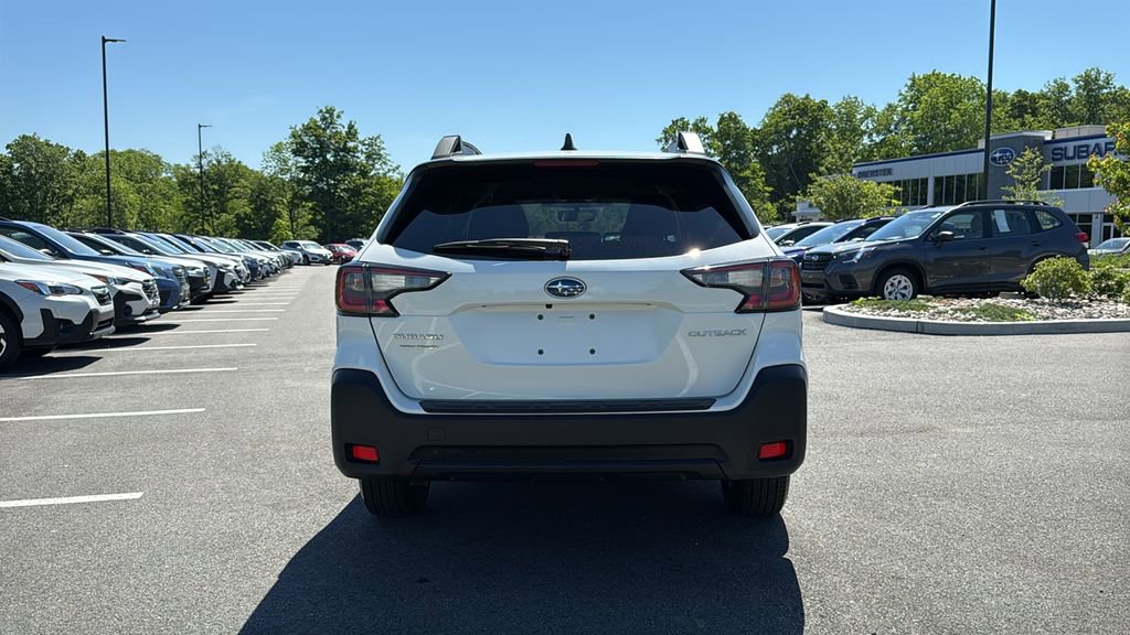Used 2024 Subaru Outback Premium AWD/4WD image 7