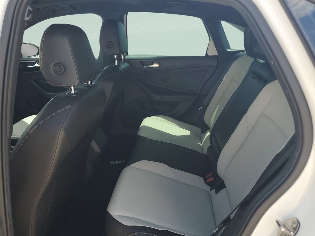 Used 2020 Volkswagen Jetta R-Line FWD image 10