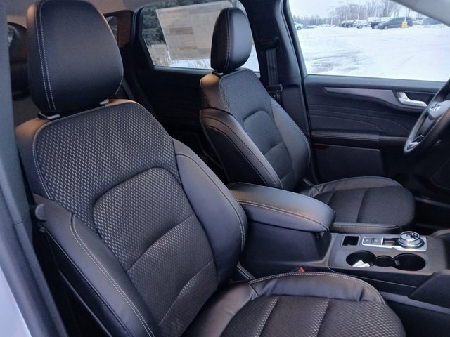 New 2026 Ford Escape SE w/ Class II Trailer Tow Package image 31