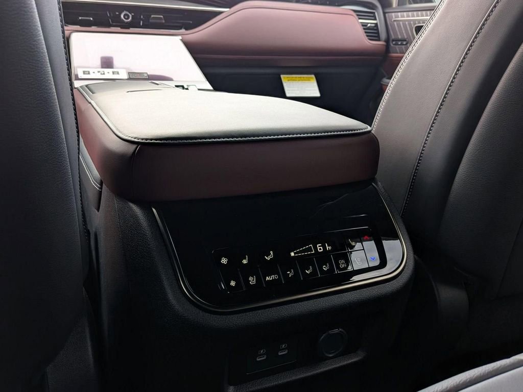 New 2026 INFINITI QX80 Autograph w/ Premium Cargo Package image 26