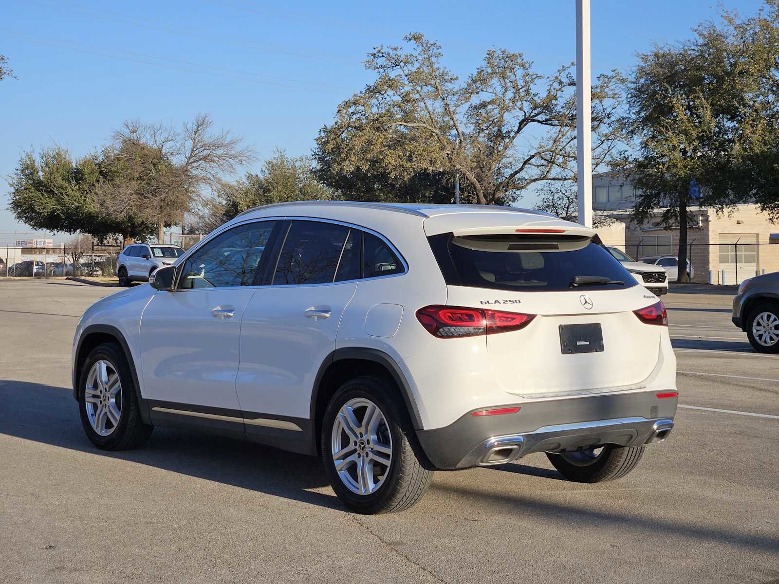 Used 2021 Mercedes-Benz GLA 250 4MATIC image 5