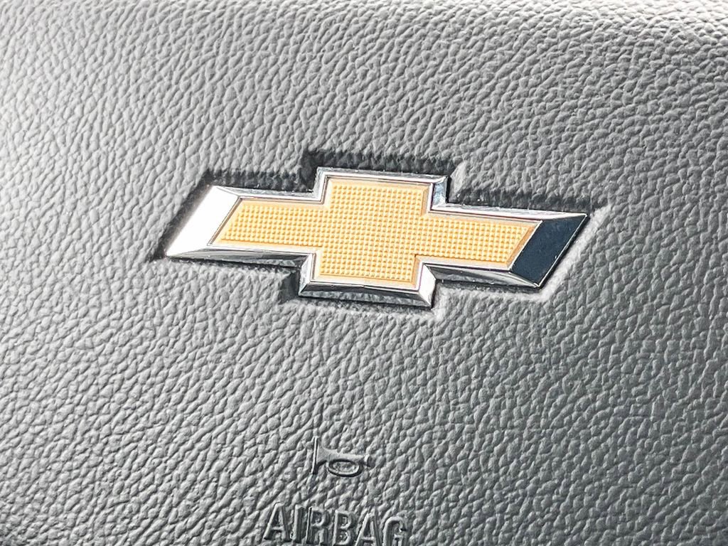 Used 2022 Chevrolet Traverse LT w/ LPO, Floor Liner Package image 27