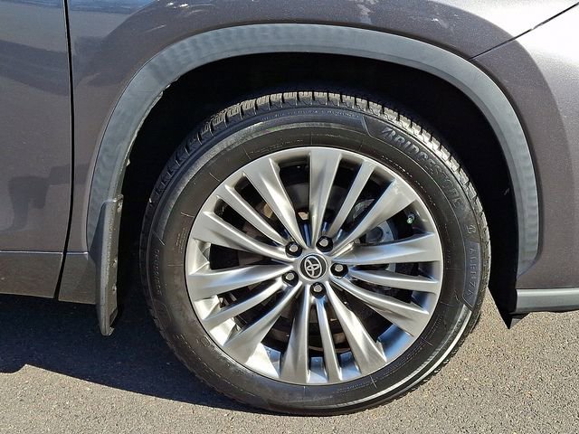 Certified 2021 Toyota Highlander Platinum image 8