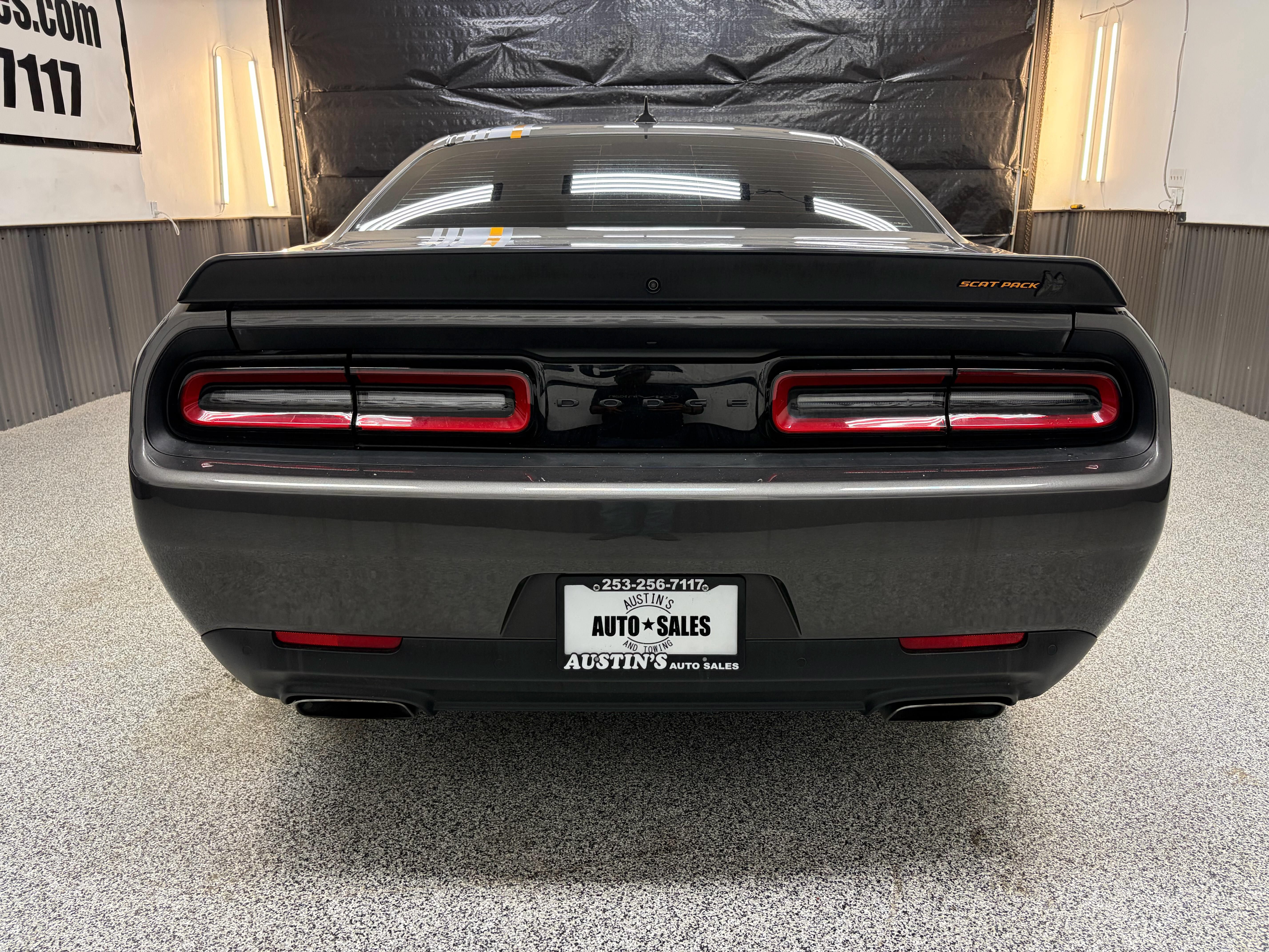 Used 2023 Dodge Challenger R/T Scat Pack RWD image 4