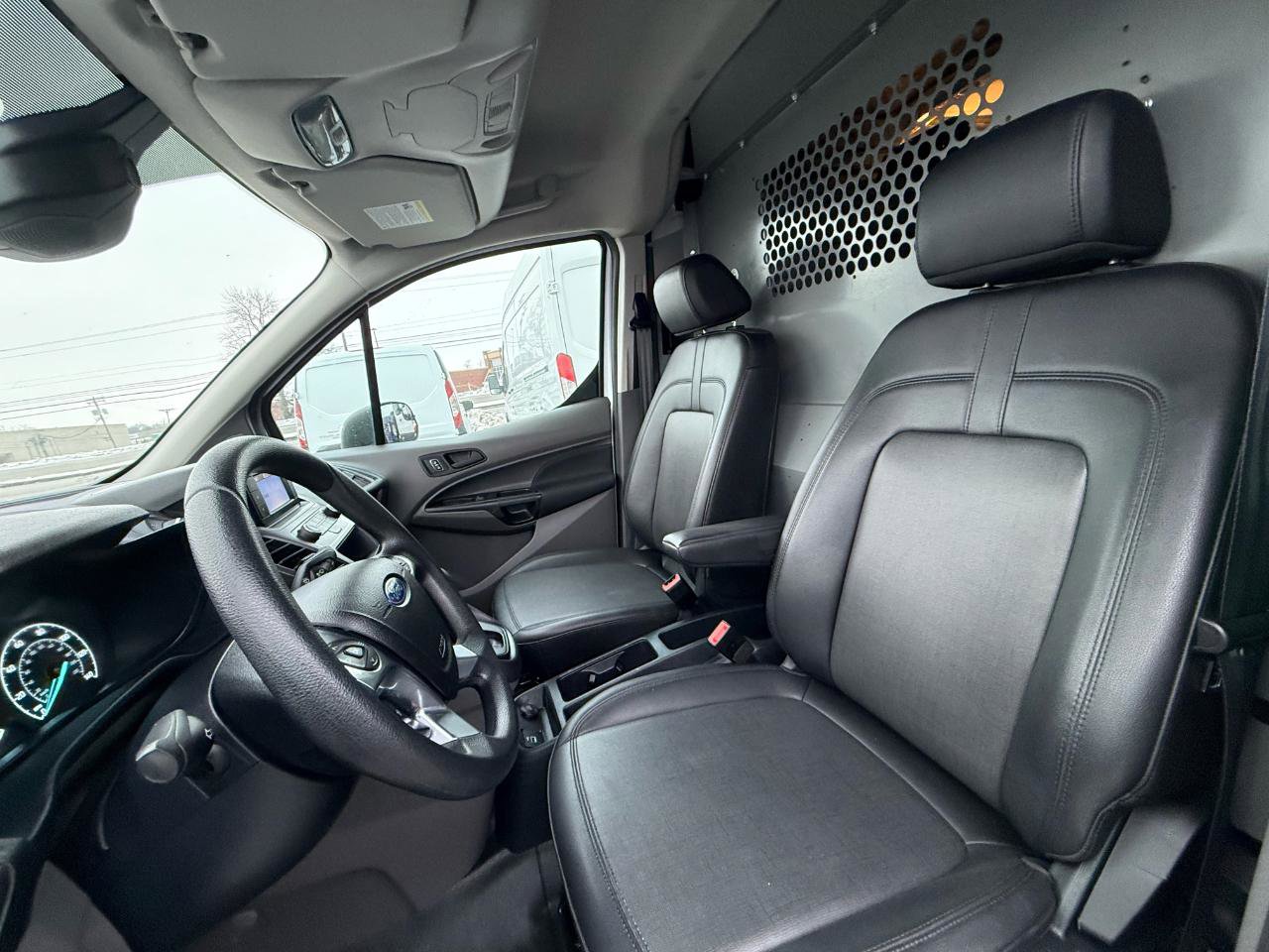 Used 2022 Ford Transit Connect XL image 15
