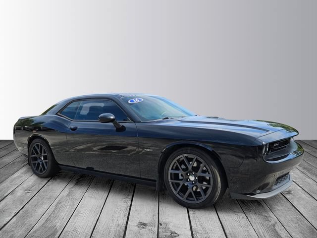 Used 2016 Dodge Challenger R/T Plus RWD image 7