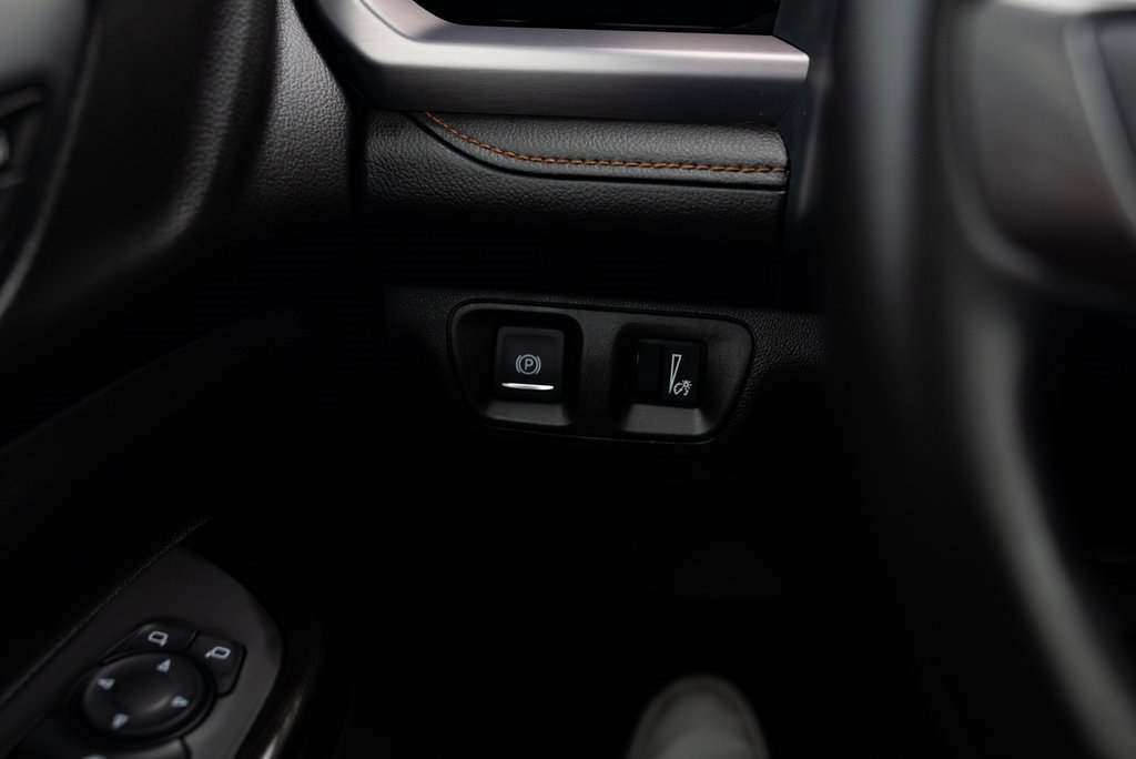 Used 2021 GMC Acadia AT4 image 13