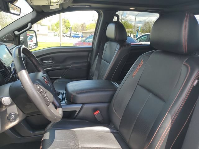 Used 2024 Nissan Titan PRO-4X w/ Pro-4x Convenience Package AWD/4WD image 5