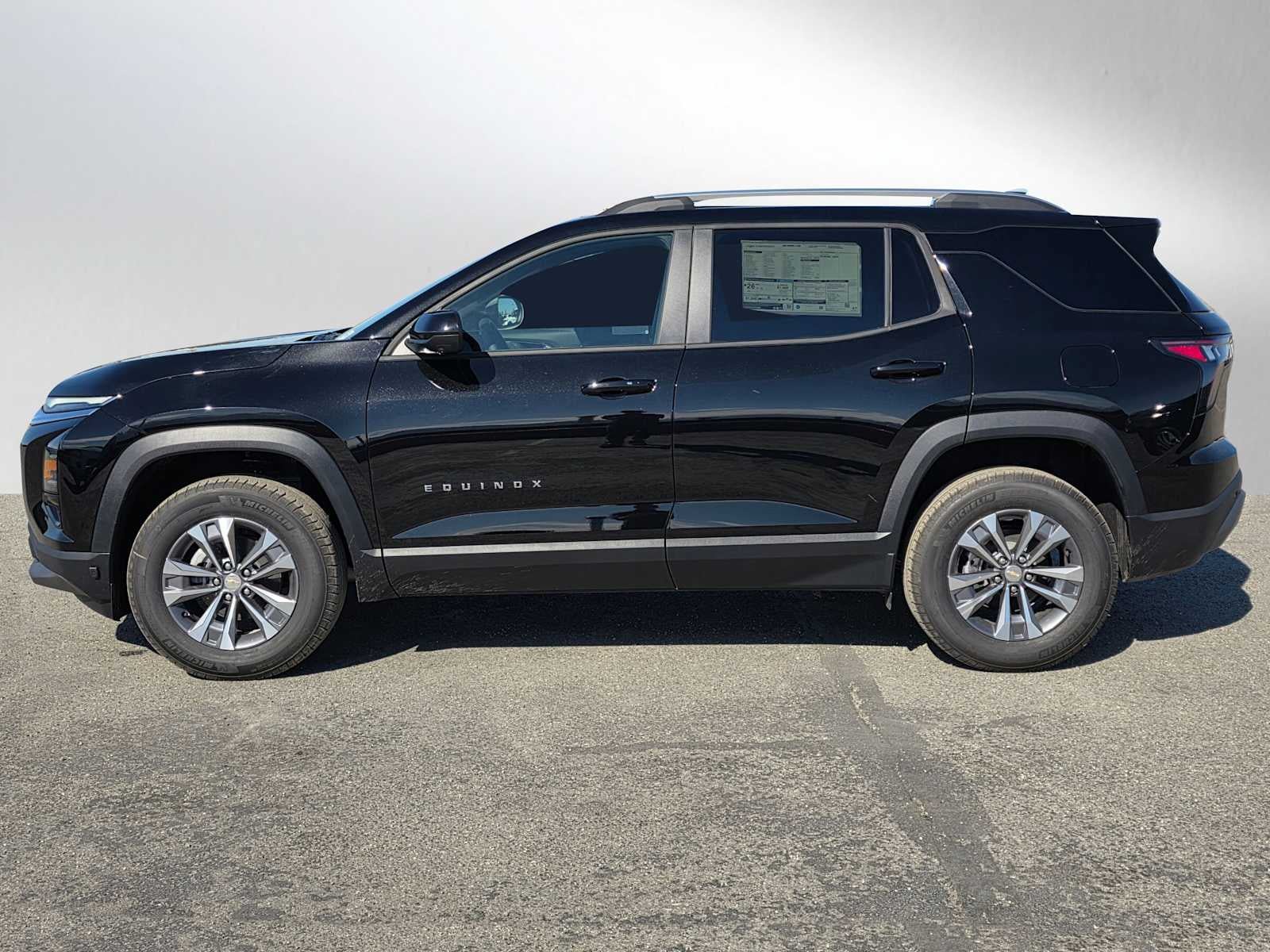 New 2026 Chevrolet Equinox LT w/ Safety and Technology Package AWD/4WD image 5