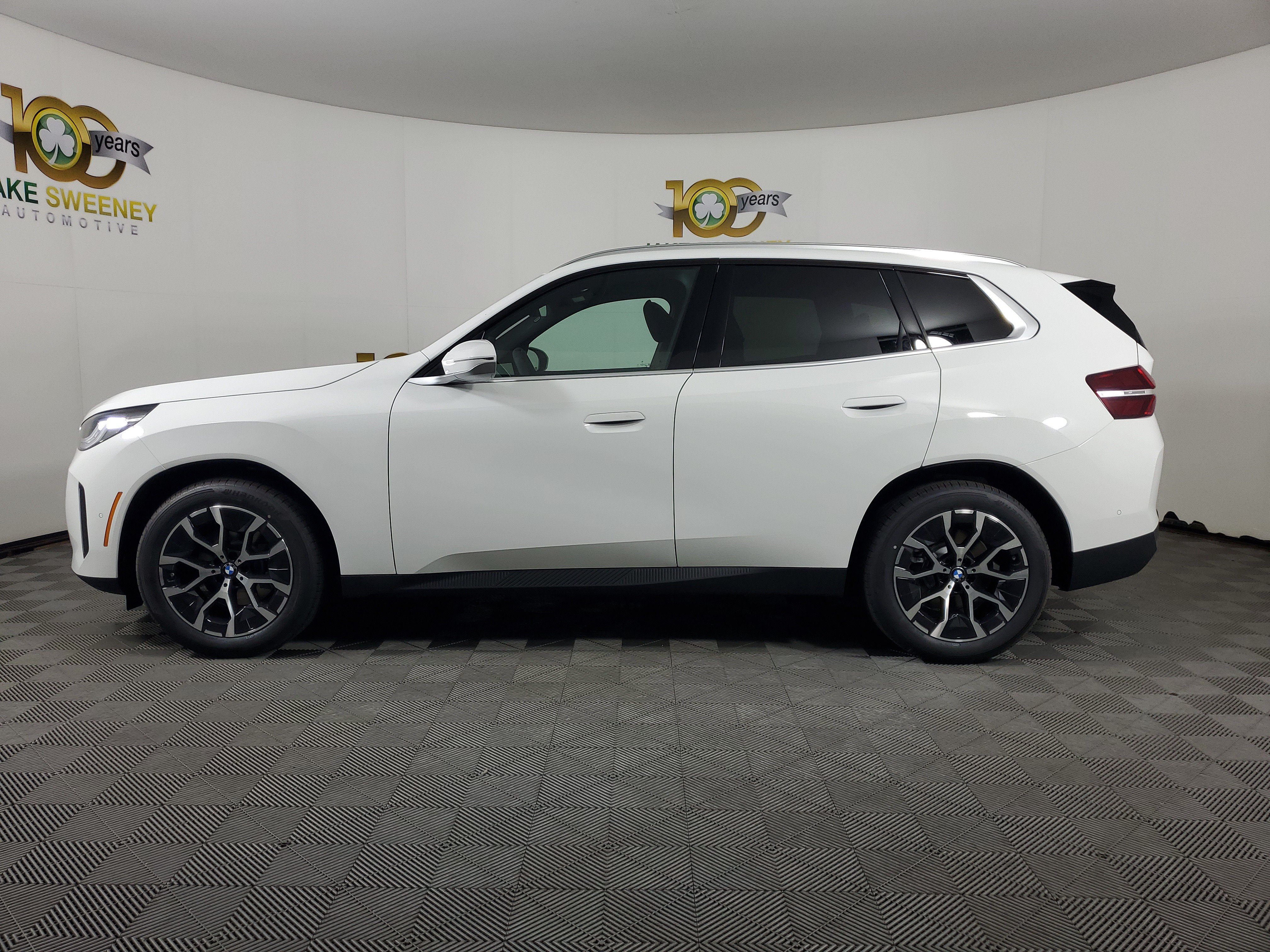 Used 2026 BMW X3 xDrive30i w/ Convenience Package AWD/4WD image 4