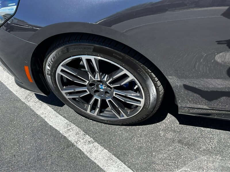 Used 2026 BMW 530i xDrive w/ M Sport Package AWD/4WD image 14