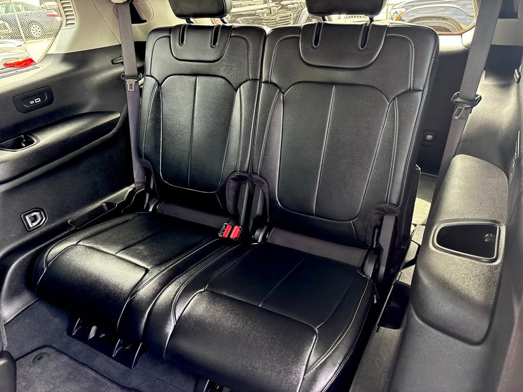 Used 2023 Jeep Grand Cherokee L Limited RWD image 24