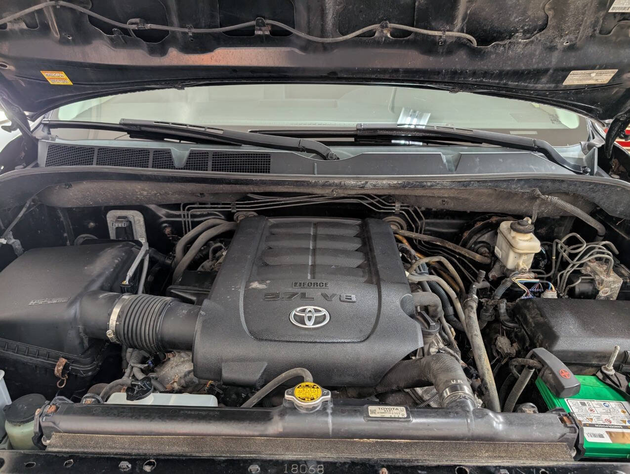 Used 2012 Toyota Tundra Limited AWD/4WD image 21