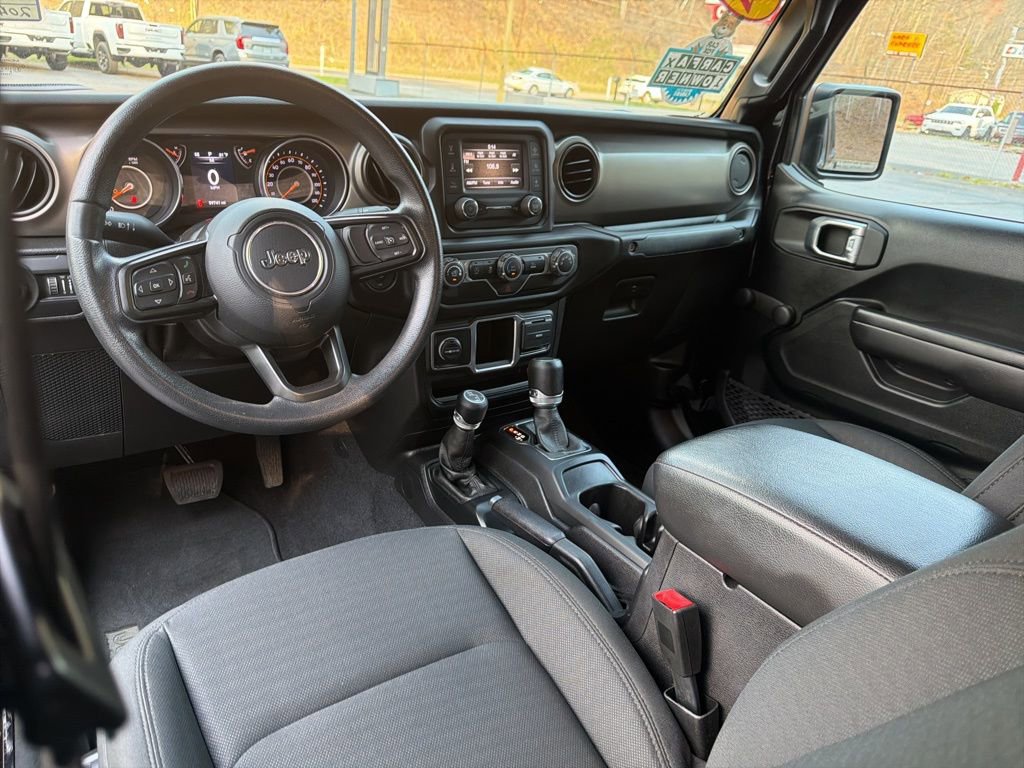 Used 2021 Jeep Gladiator Sport image 19