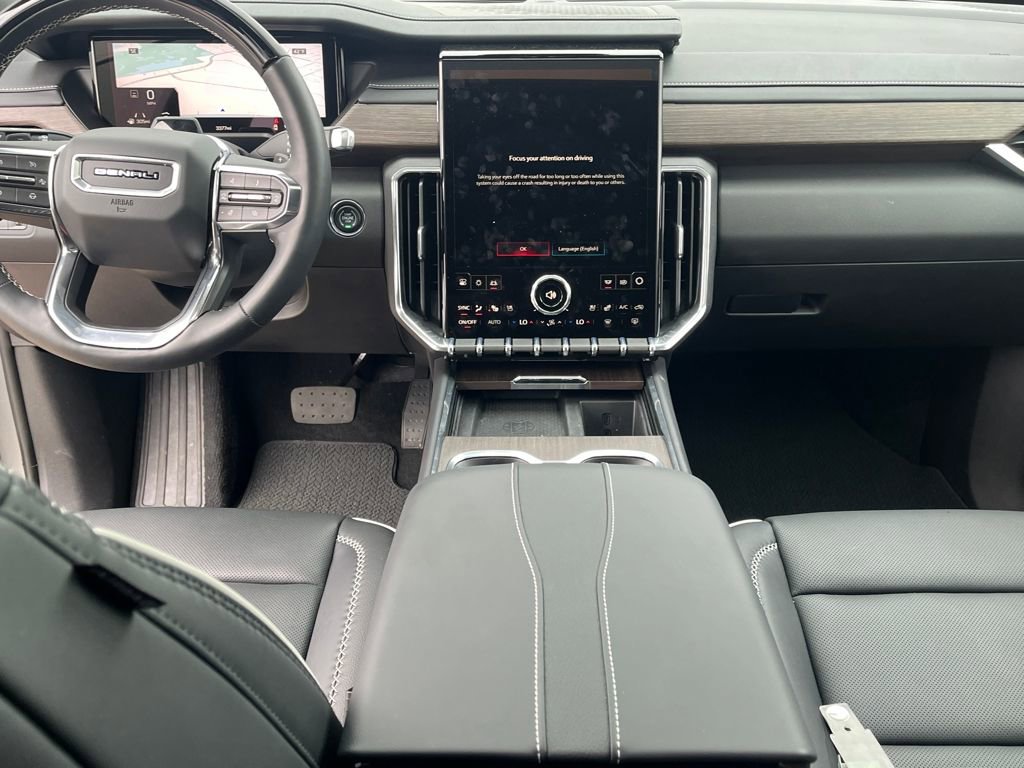 New 2026 GMC Acadia Denali w/ Super Cruise Package image 18