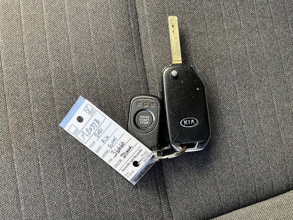 Used 2021 Kia Seltos S AWD/4WD image 33