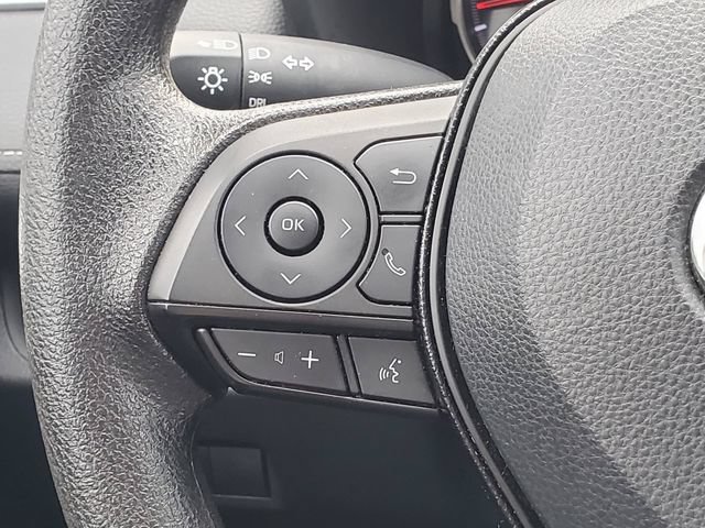 Used 2021 Toyota RAV4 LE AWD/4WD image 13