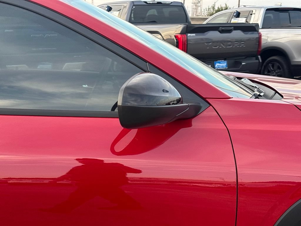 New 2026 Chevrolet Trax RS w/ Sunroof Package FWD image 9