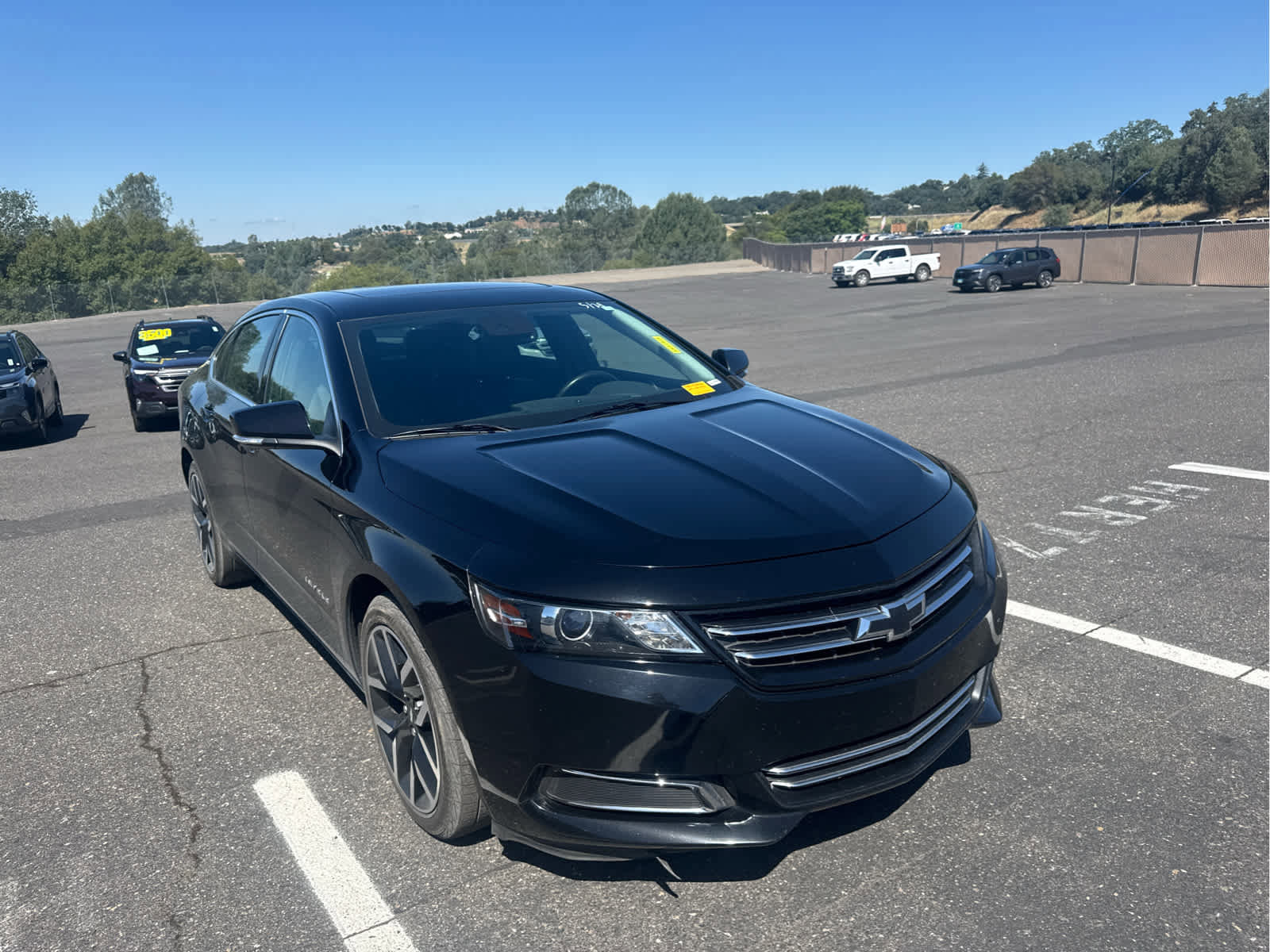 Used 2017 Chevrolet Impala LT FWD image 3
