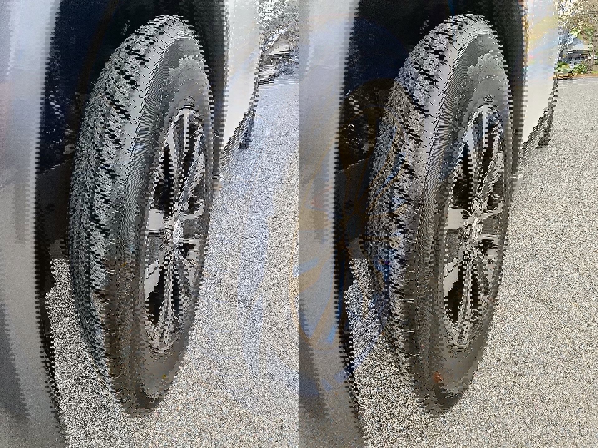 Used 2017 Nissan Armada Platinum w/ Captain Seat Package image 19