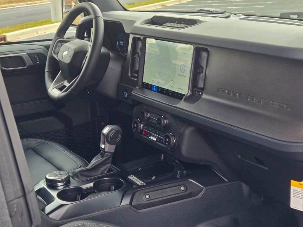 New 2025 Ford Bronco Big Bend image 6