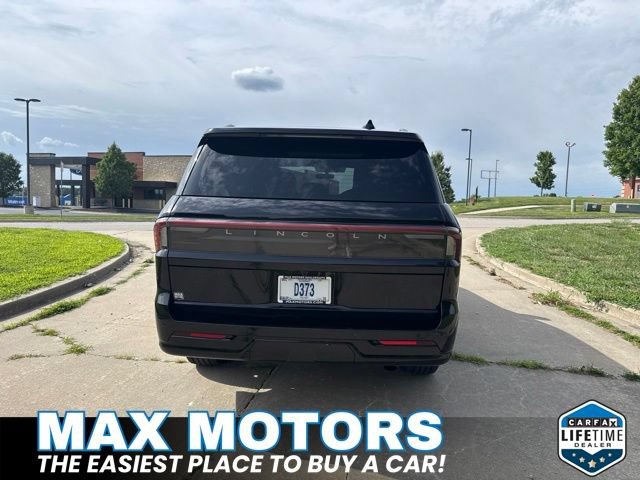 Used 2025 Lincoln Navigator Reserve w/ Jet Appearance Package AWD/4WD image 5