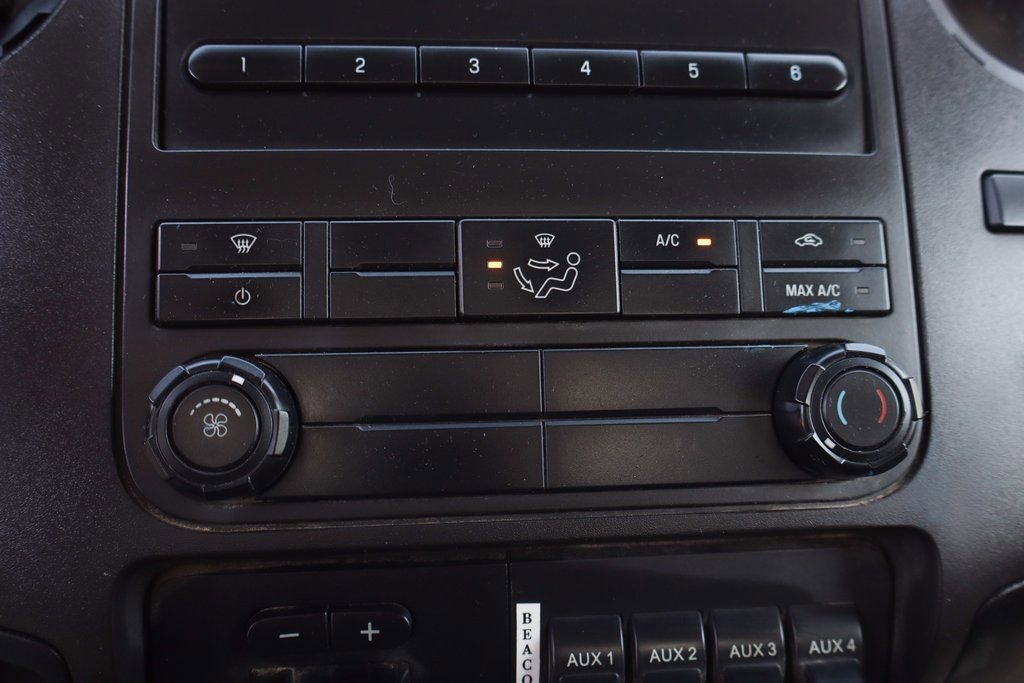 Used 2016 Ford F550 2WD Regular Cab Super Duty image 29