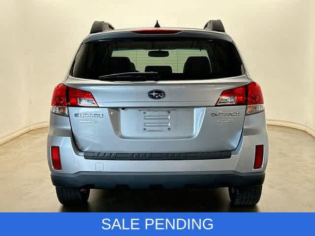 Used 2013 Subaru Outback 2.5i Limited AWD/4WD image 4