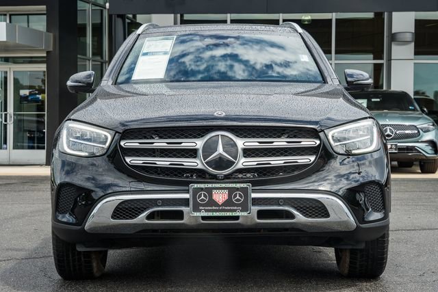 Used 2022 Mercedes-Benz GLC 300 4MATIC w/ Premium Package Lite image 2