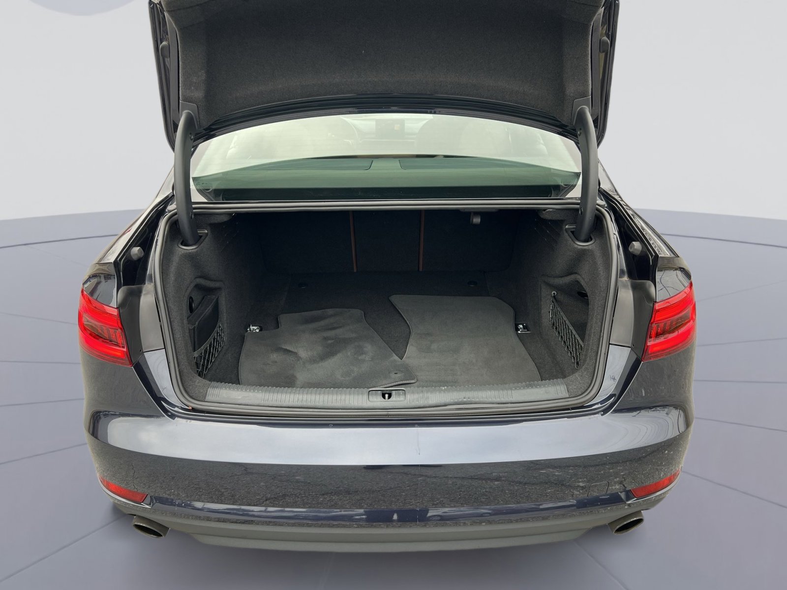 Used 2017 Audi A4 2.0T Premium image 25