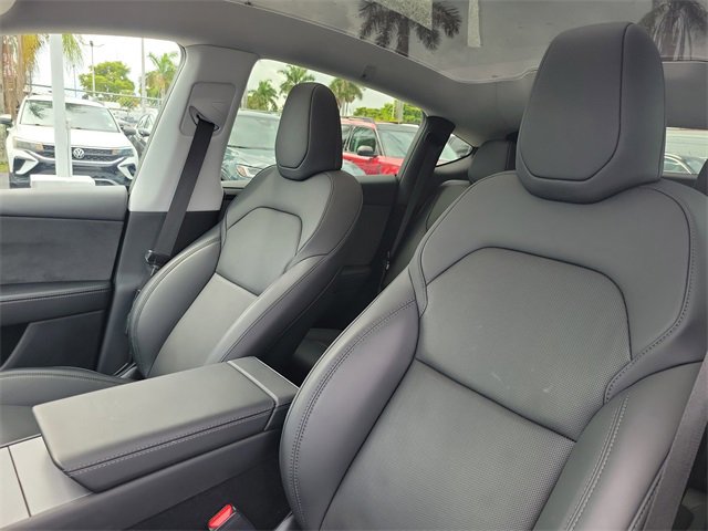 Used 2026 Tesla Model Y Long Range image 17