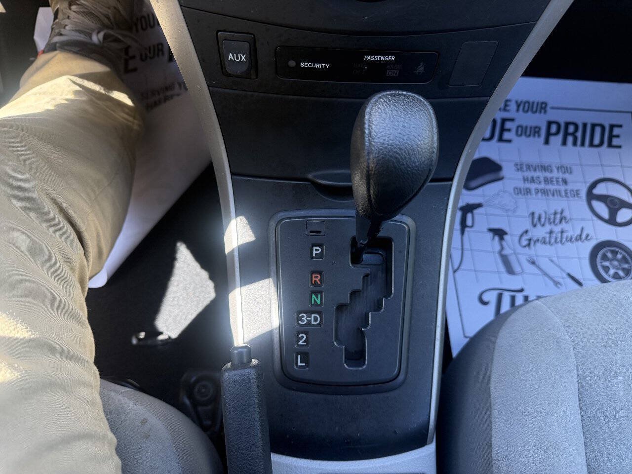 Used 2013 Toyota Corolla L FWD image 17