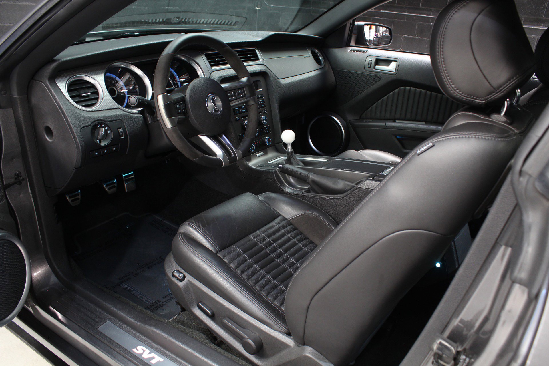 Used 2014 Ford Mustang Shelby GT500 w/ Equipment Group 821A RWD image 44