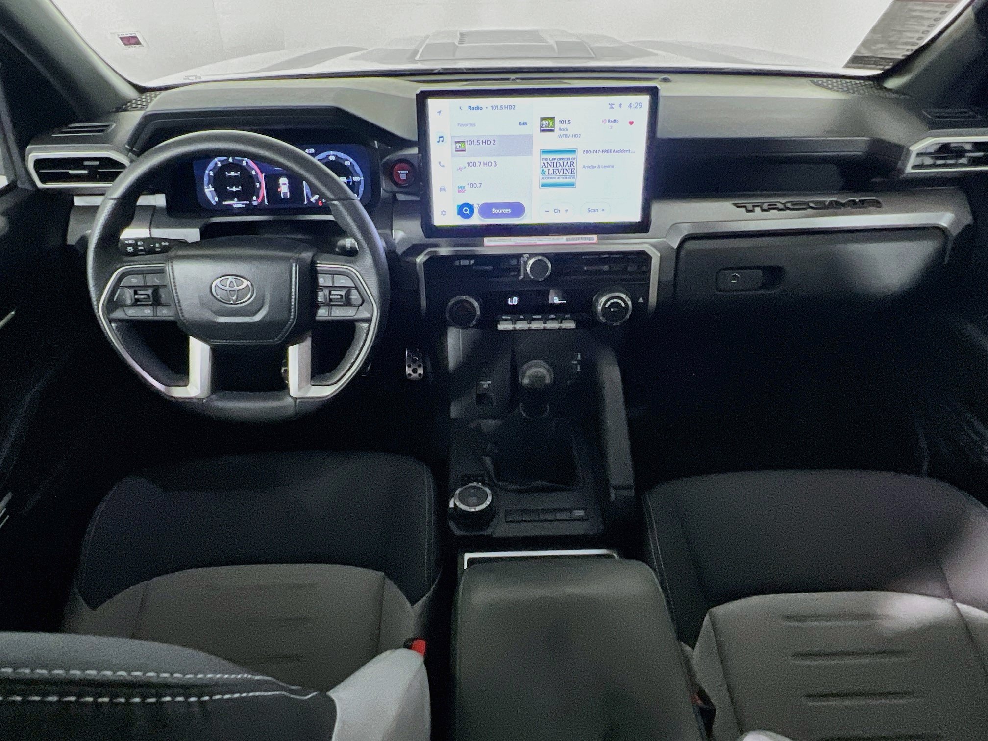 Used 2024 Toyota Tacoma TRD Sport AWD/4WD image 29