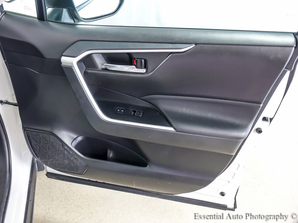 Used 2023 Toyota RAV4 XLE w/ Convenience Package image 25