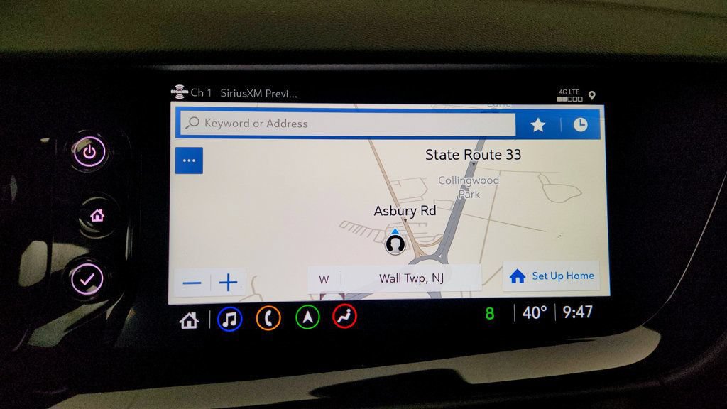 Used 2022 Buick Envision Avenir w/ Technology Package II image 19