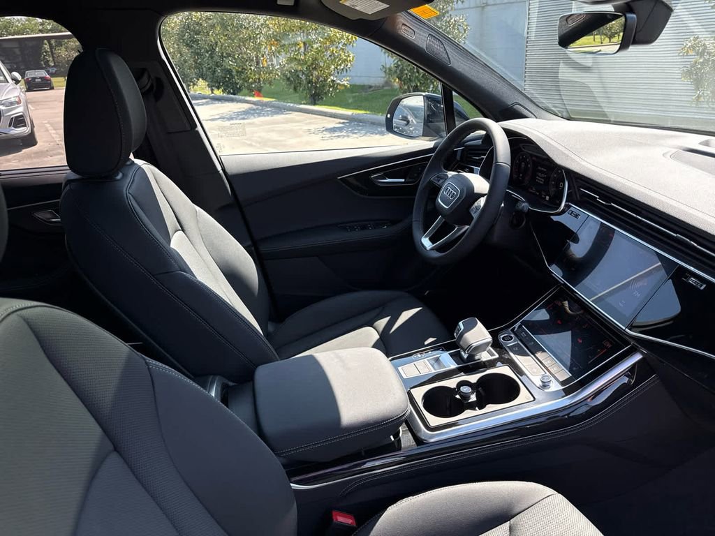 New 2025 Audi Q7 3.0T Premium Plus image 14