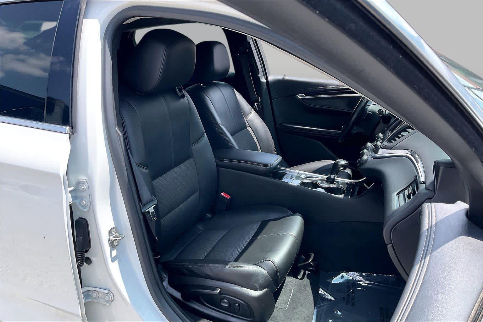 Used 2018 Chevrolet Impala LT FWD image 8