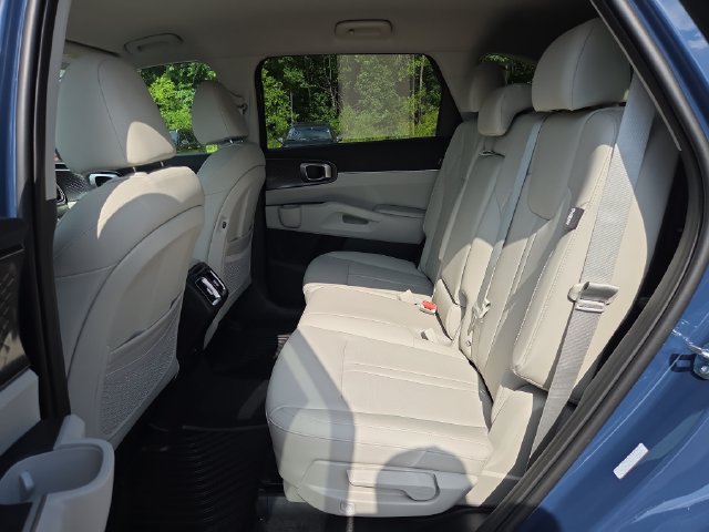 New 2026 Kia Sorento S AWD/4WD image 6