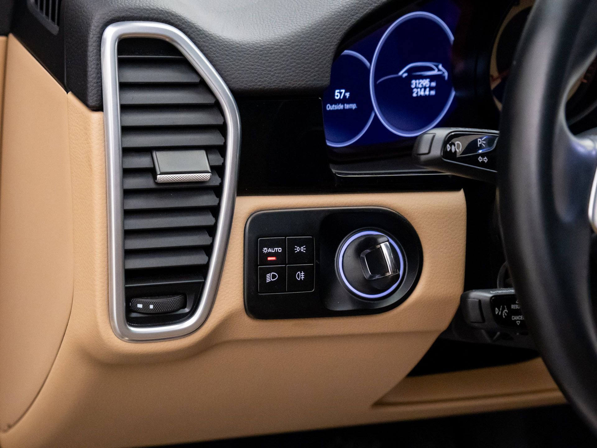 Certified 2023 Porsche Cayenne image 20