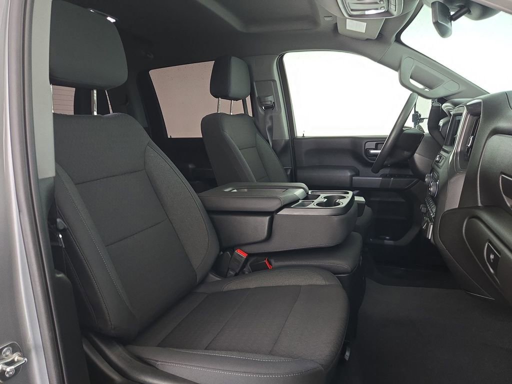 Used 2026 Chevrolet Silverado 2500 Custom w/ Custom Value Package image 33