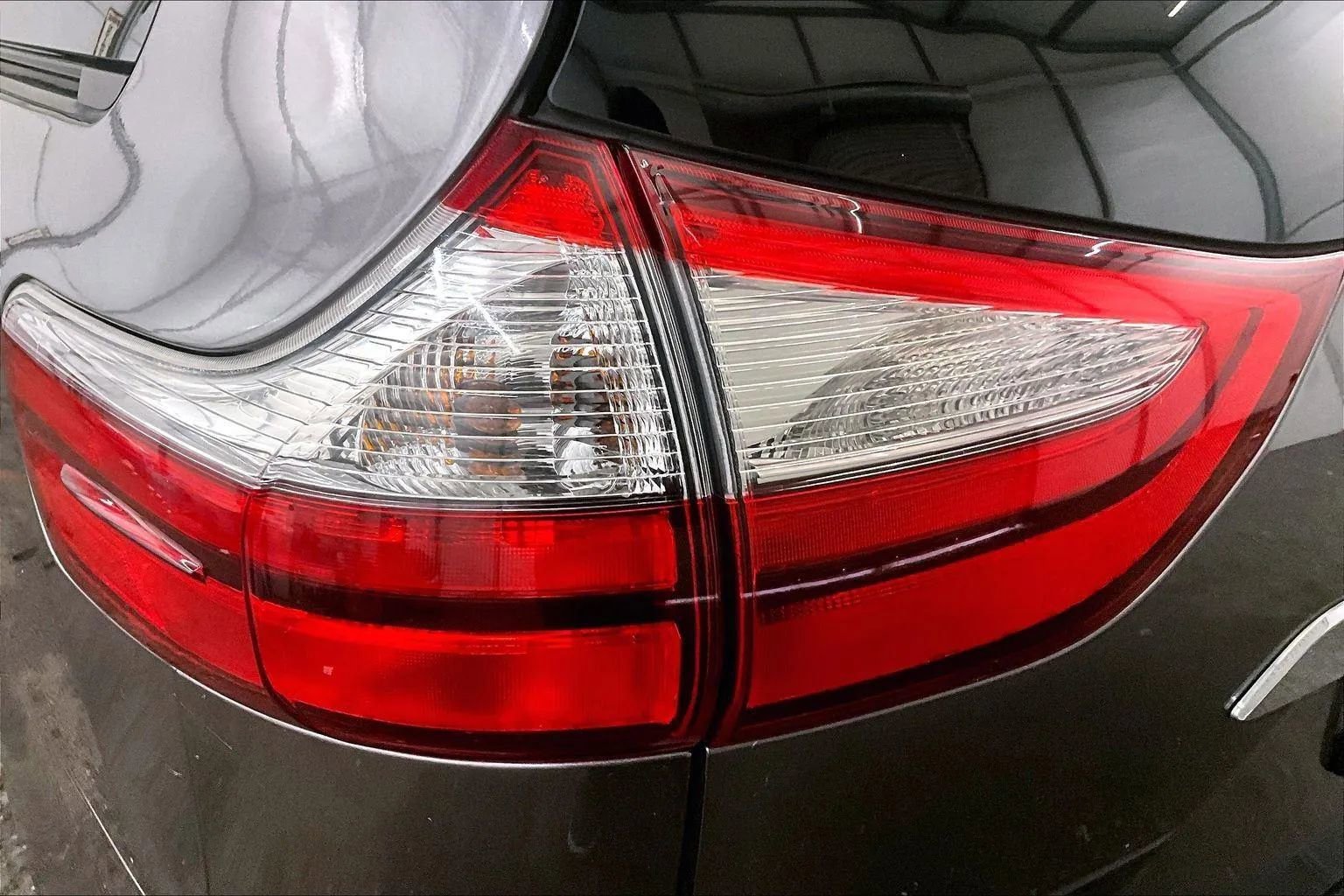 Used 2015 Toyota Sienna Limited Premium image 30