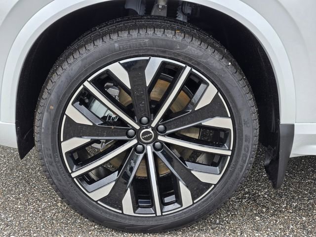 New 2026 Volvo XC90 T8 Ultra w/ Lounge Package image 11