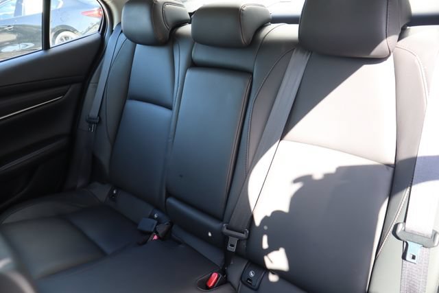 Used 2024 MAZDA MAZDA3 s FWD image 13