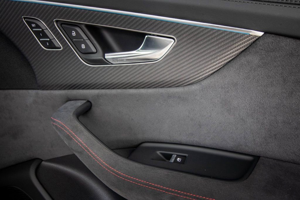 Used 2025 Audi RS Q8 performance image 51