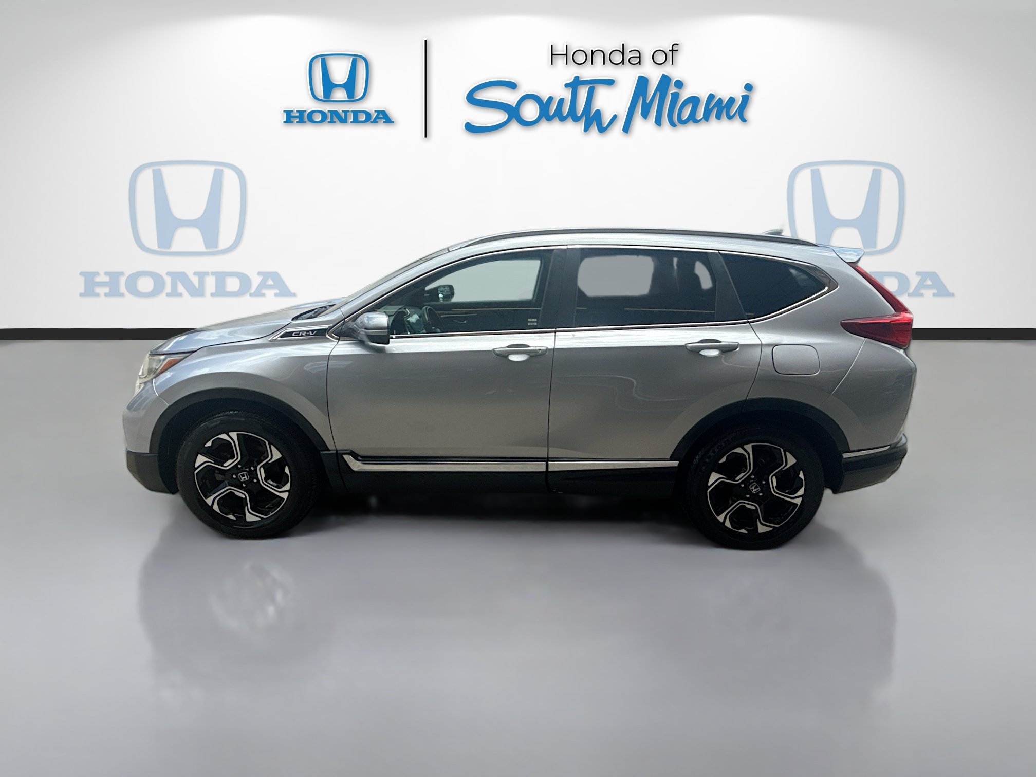 Certified 2017 Honda CR-V Touring image 4